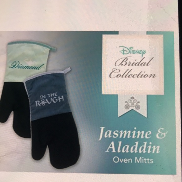 Disney JASMINE & ALADDIN insulated oven mitts & kitchen towels NEW - Picture 3 of 12
